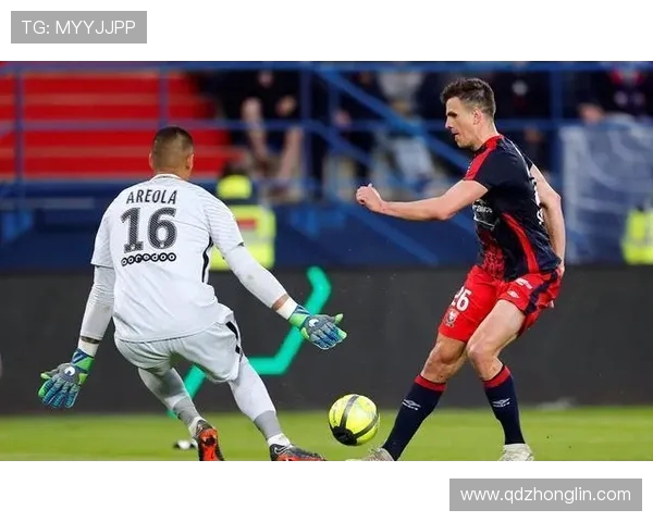 法甲球员训练表现评估：场上体能表现与日常训练投入分析